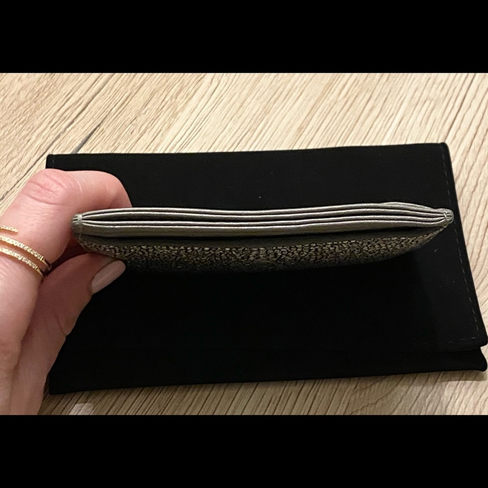 Chanel Stringray Cardholder - Picture 8 of 10